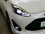 LEDヘッドライトです。デザイン性がよくとても明るいので、夜間の走行や悪天候でも安心です。しかも長寿命!