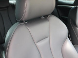 Audi正規ディーラーが高品質をお約束。高度な訓練・教育を受けたAudi専任メカニックが、100項目にもおよぶ精密な点検を実施。すべてクリアしたAudi車だけ、あなたのお手元に届けられるのです