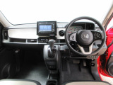 Honda車が初めての方にも扱いやすく分かりやすいインパネ周りと各種スイッチ類です。