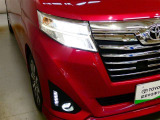 LEDヘッドライトです。デザイン性がよくとても明るいので、夜間の走行や悪天候でも安心です。しかも長寿命!