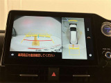 安全機能のバックモニター&全周囲モニターも装備です。