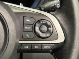エコ走行モードへの切り替えが可能なステアリングスイッチに加え、高速道路を快適に走行できる全車速追従機能付ACC(アダプティブクル-ズコントロ-ル)スイッチが付いています(^^♪