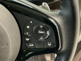 【アダプティブ・クルーズ・コントロール】予め設定した車速内でクルマが自動的に加減速。 前走車との適切な車間距離を維持しながら追従走行し、高速道路でのドライバーの疲労を軽減してくれる嬉しい機能付♪