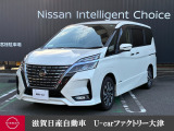 みんなの笑顔があふれる広々大空間。運転席はもちろん、2・3列目もゆったり、後席モニター付き