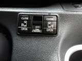 両側パワースライド装備です♪運転席から開け閉めの操作・ON/OFFの切替えも可能です♪
