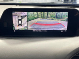 【360&deg;ビューモニター】専用のカメラにより、上から見下ろしたような視点で360度クルマの周囲を確認することができます☆死角部分も確認しやすく、狭い場所での切り返しや駐車もスムーズに行えます。