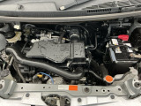 技術が詰まったエンジンルームもご覧の通りピカピカにクリーニング済みです。