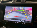 【バックカメラ】運転席から画面上で安全確認ができます。駐車が苦手な方にもオススメな便利機能です。