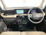 運転席の見晴らしのよさで右折時に気になる斜め方向も良く見えるので安心して運転できます