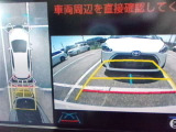 パノラミックビューモニター&バックモニター♪車両の前後左右に搭載した4つのカメラの映像を合成し、車を真上から見ているような映像を表示♪