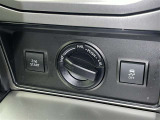 【横滑り防止機能】 車両走行安定補助システム搭載  車が横滑りしそうになった際に、横滑りを防ぐ安全装備が付いています。
