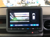 【バックカメラ】駐車時に安心のバックカメラが装備されています!
