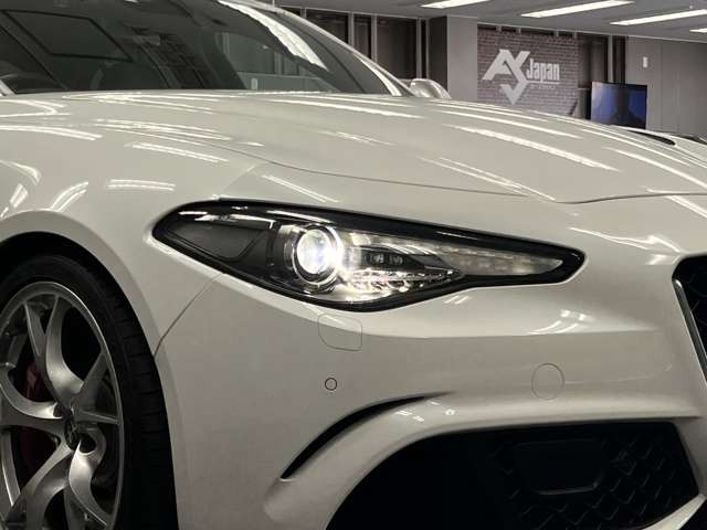 アルファロメオ ジュリア クアドリフォリオ アルジェント 30台限定車