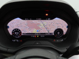 必要に応じてメーター内に地図や車両のインフォメーションなどを切り替え表示できるバーチャルコクピット
