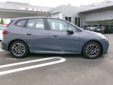 当社の新車販売下取車を多く扱っております。しっかりと整備され、大切に乗られた認定中古車を是非ご覧ください。営業スタッフ3名事務2名で毎日元気に営業しております。お気軽にご来店いただけたら幸いです。