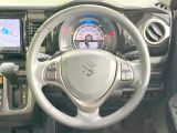 【純正革巻きステアリング】上質な革を使用することで、手にしっかり馴染みとても運転しやすいハンドルです♪