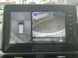 「アラウンドビューモニター」・・・上空から見た映像で車庫入れ簡単♪♪