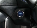 ポケットやバッグからキーを出さずにスマートに乗り込め、ボタンプッシュでおしゃれにエンジンスタートです。盗難防止イモビライザーも装備で安心です!