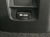 その他にも各種保険、お車の買取(T-UP)、JAF、TSカード、携帯電話などの取扱いをしております。詳しくはスタッフにお尋ねください。