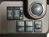 【両側パワースライドドア】両側が電動スライドドアになっております。狭い駐車場でのお子様の乗り降りの時などに安心です!