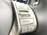 【クルーズコントロール】高速道路もラクラク走行。アクセルを離しても一定速度で走行ができ、長距離運転時の負担を軽減!加速・減速も簡単なスイッチ操作で調整できます。