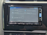 CD・DVD・フルセグTVが楽しめ、USB・Bluetoothにも対応しています。