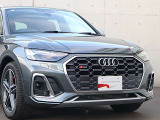 デザイン・ボディカラーが都会的な建物にも非常に良く映えます。クール・知的。Audiの持つ「品の良さ」が伝わってきます。
