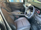 運転席まわりは、使用感も少なく良好な状態です。