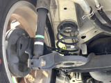 お車を安心してお乗りいただく為には、足回りの定期点検が欠かせません。サービスサポート(有償保証)では無料点検もご提供しており、安心のカーライフをお過ごしいただけるサポート体制が整っています。