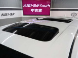 お子さまも大人も誰でも楽しめるサンルーフ付きです! 晴れた日には是非スライドオープンさせて風を切りながら、気持ちの良いドライブを皆様でお楽しみください♪