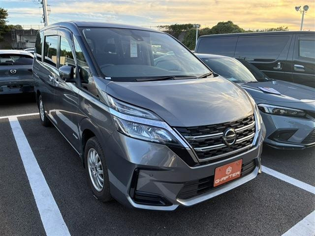 セレナ 2.0 X 禁煙車 純正9型ナビ フルセグTV