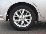 純正アルミホイール!!格好良くてホイールがあなたの愛車をいっそう輝かせます☆