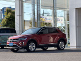 しっかりとしたプレスラインもVWの特徴です。光のゆがみがないきれいなボディが品質の高さの象徴です!