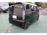 自社整備工場にてHonda車に精通したメカニックが徹底した納車整備を実施し、消耗した部品等は交換し記録簿に記載しますので安心してご使用いただけます。もちろん追加料金は頂きません◎