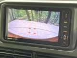【バックカメラ】駐車時に後方がリアルタイム映像で確認できます。大型商業施設や立体駐車場での駐車時や、夜間のバック時に大活躍!運転スキルに関わらず、今や必須となった装備のひとつです!