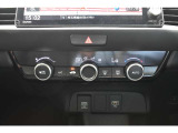 オートエアコンのお車ですので室内の温度をスムーズに調整してくれます♪