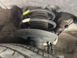 お車を安心してお乗りいただく為には、足回りの定期点検が欠かせません。サービスサポート(有償保証)では無料点検もご提供しており、安心のカーライフをお過ごしいただけるサポート体制が整っています。