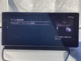 Apple Carplay・Android Auto対応!マツダ コネクト(コマンダーコントロール)でスマートフォンを操作して、通話、音楽を聴いたり、マップで目的地を調べることができます。