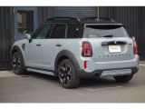 【MINI NEXT 認定中古車】安心の保証プログラムや延長保証など、MINI NEXT車両をご購入いただいたオーナーの皆様に、より快適なMINIライフを楽しんでいただくためのユニークなサービスをご用意しております。