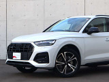 ●Audiが最初に採用したLEDポジショニングランプ。シャープなラインで昼間でも点けていたいと思うほど上品でオシャレです。夜間走行時はさらに目立ちます!