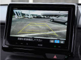 【バックカメラ】駐車が苦手な方でも安心してお乗りいただけます。リバース連動で画面が切り替わるのでとっても便利です。