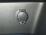 シガーソケット用の充電器が使用可能です!