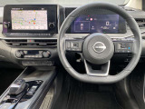 ノートの運転席周りの画像です。興味がわいて来ませんか?ゆっくり、じっくりご覧下さい。