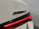 100項目にも上るポイントを徹底的にチェック。エンジン、トランスミッション、サスペンションなどを詳細に点検します。交換基準に達した部品があれば、BMW純正部品を使用し整備した後にお引渡しいたします。