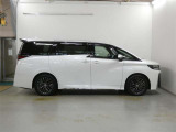 この度は、当社の展示車をご覧いただきまして、誠に有難うございます。自信をもってお勧めできる車となりますので、ごゆっくりご覧頂きたいと思います。