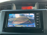 バックガイドモニターで、後方を確認しながら安心して駐車することができます。運転初心者も熟練者も必須の機能ですよ!