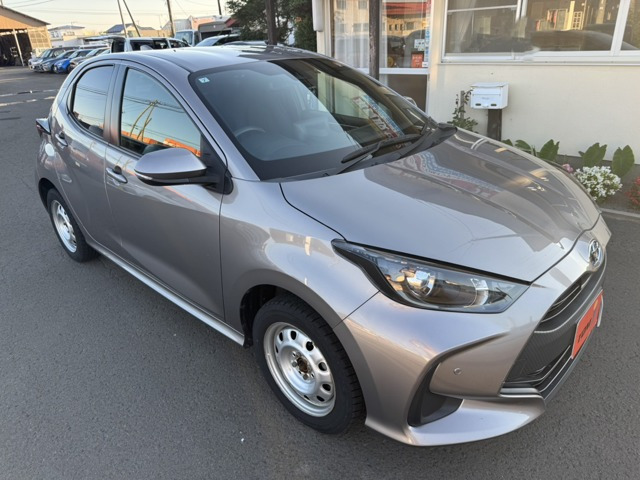 ヤリス 1.5 ハイブリッド X E-Four 4WD 