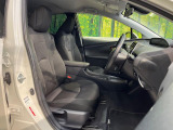 運転席シート廻りは使用感も少なく、良好な状態となっています。丁寧に使われていたことがよくわかりますね。