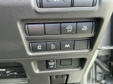 両側電動スライドドアーで開閉もワンタッチでOKです。