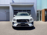 スタイリッシュなパッセンジャーカーとSUVが融合し2代目となったプレミアムクロスオーバーです 実車は環境性能と上質な走行性能を追求した48VハイブリッドパワートレーンB5エンジン搭載の実車です